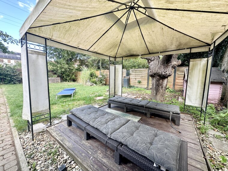 Pavillon im Garten