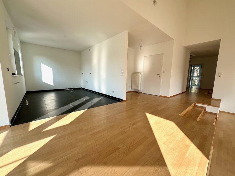 Essbereich mit Blick zur Küche