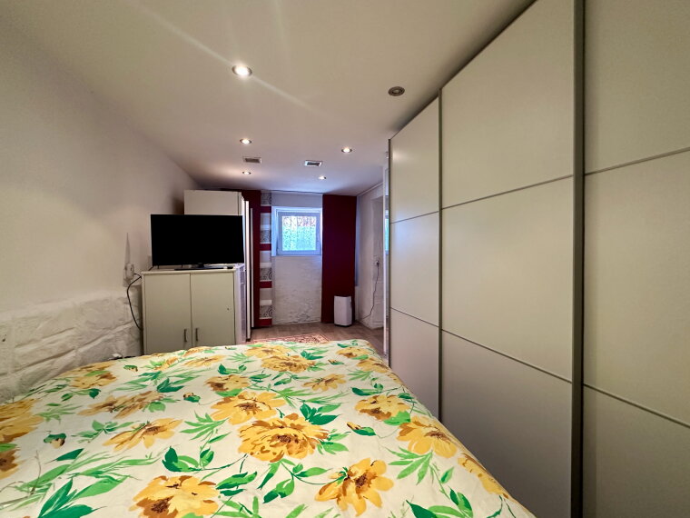 Schlafzimmer UG