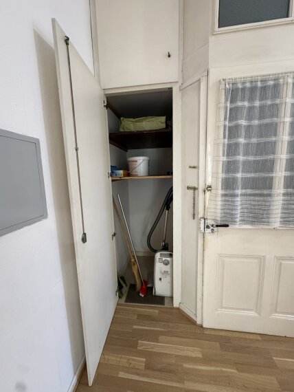 Abstellkammer 2
